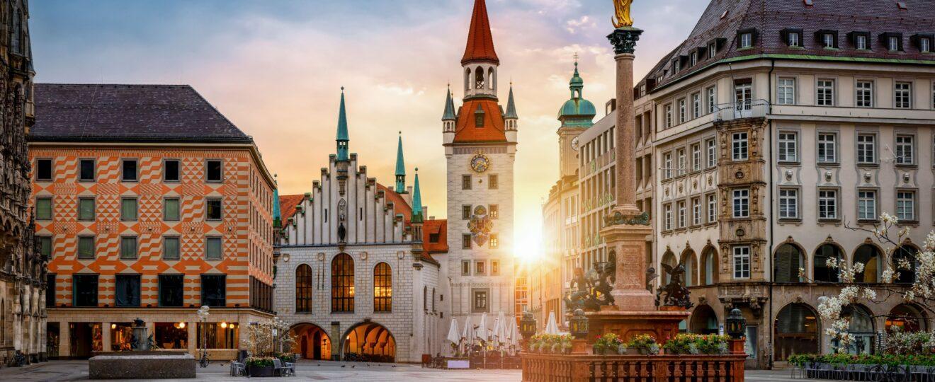 Die Stadt Muenchen_marienplatz