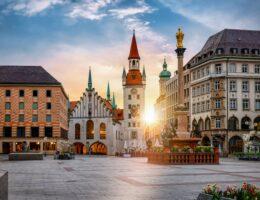 Die Stadt Muenchen_marienplatz